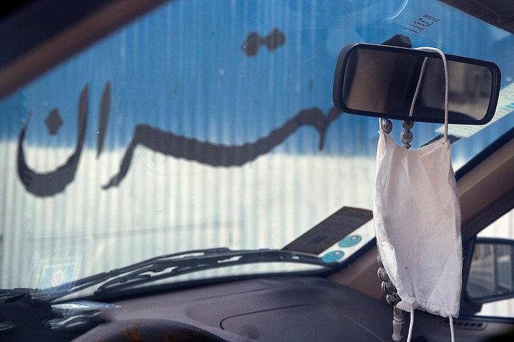 چرا نباید ماسک را به آینه خودرو آویزان کرد؟